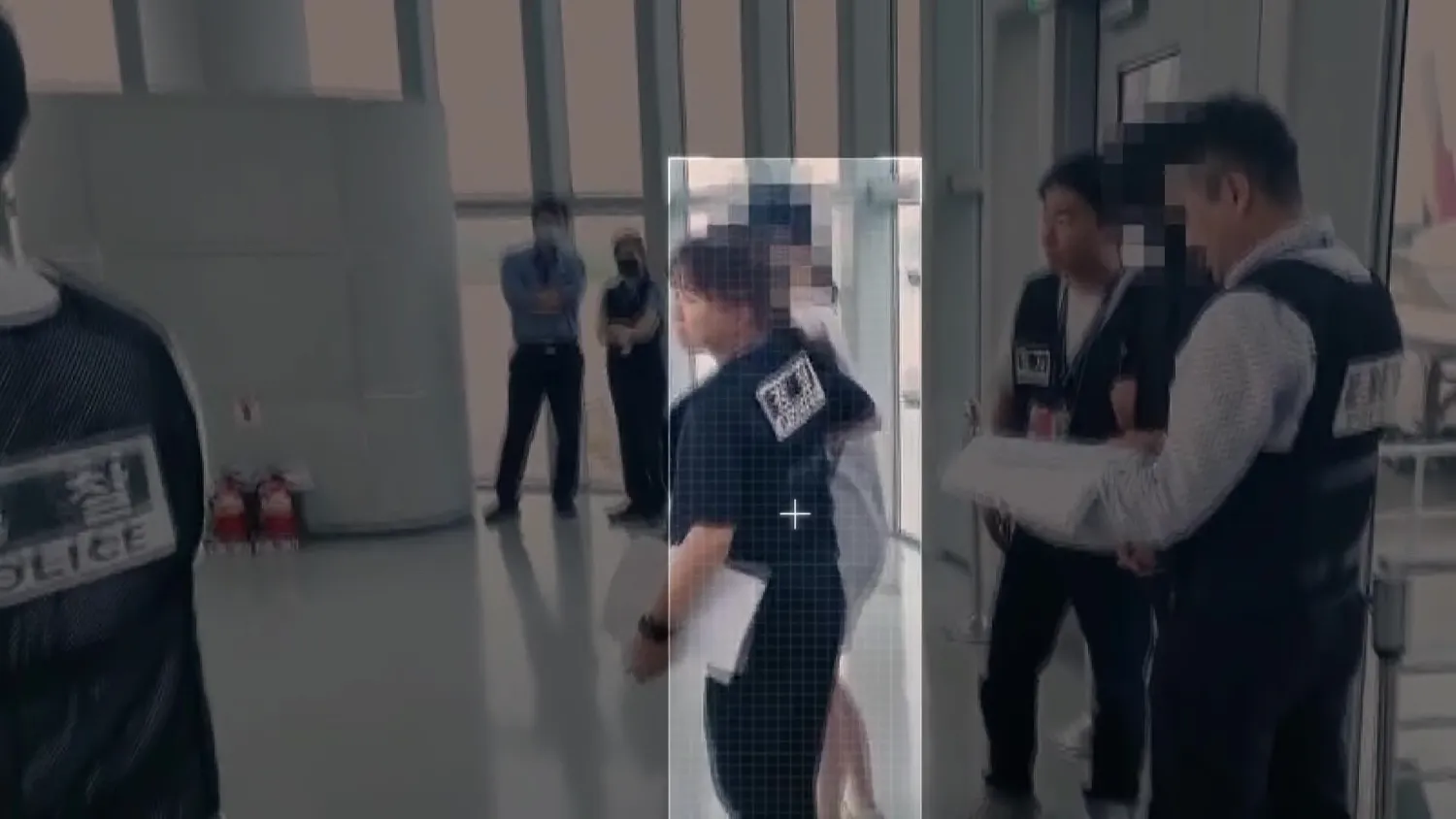 가해자 검거 장면, 보이스 주식회사, 경찰 공조, OTT